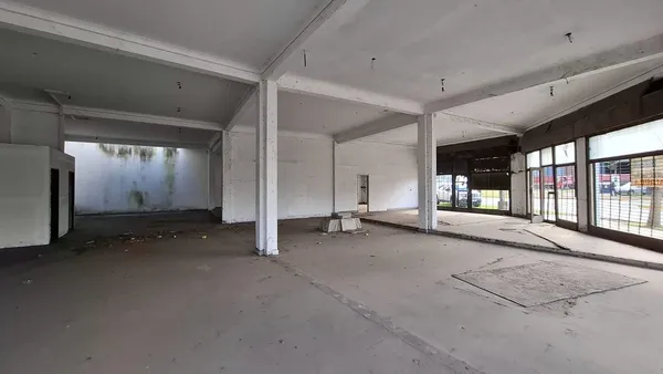 Local Comercial en Monterverde y Belgrano 0