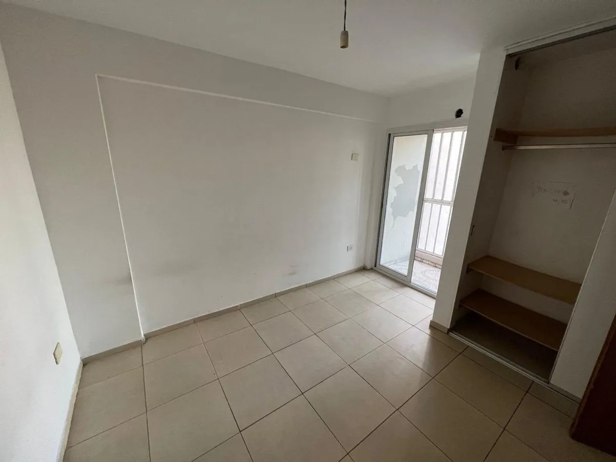 Departamento en Caseros 2800