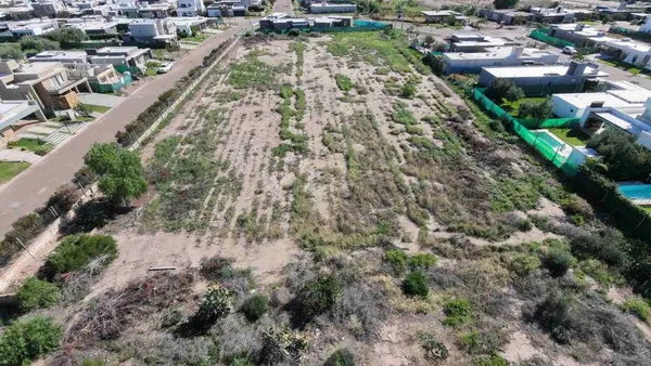 Lote en Espejo 2800