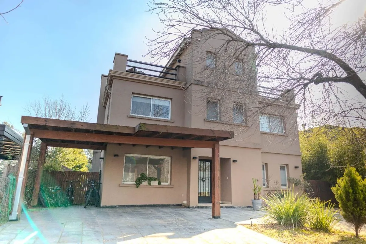 Casa en Boulevard de Todos los Santos 100