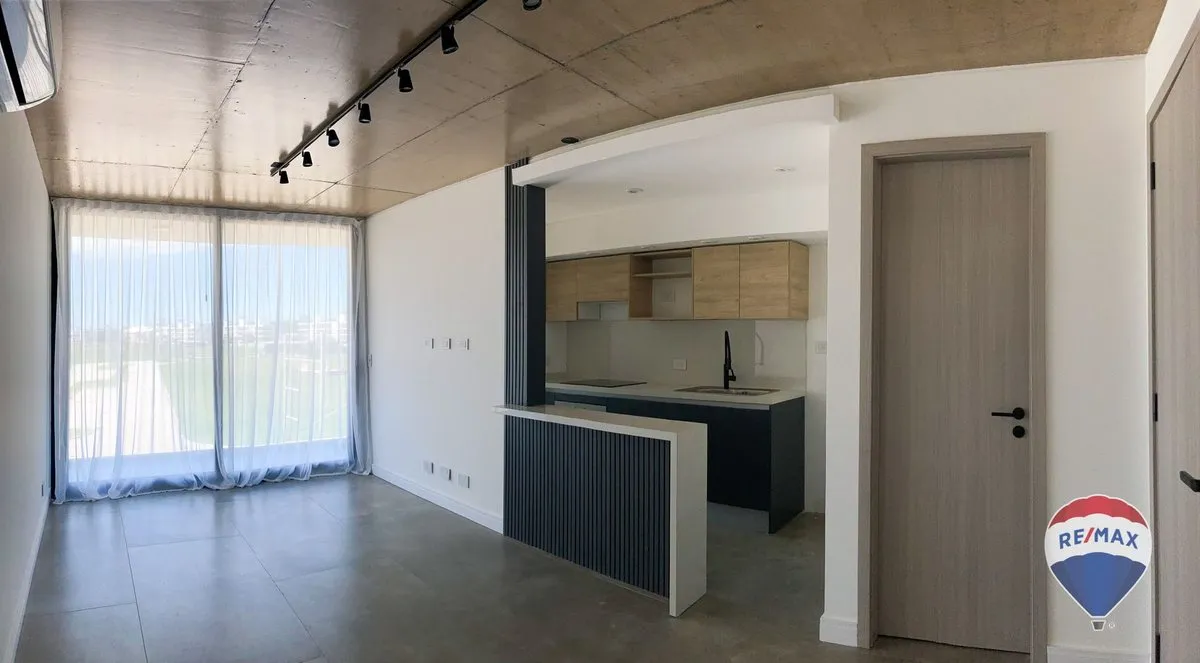 Departamento en Avenida Félix Aguilar 2300