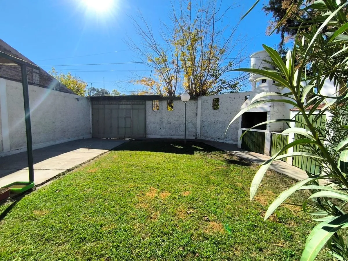 Casa en Roca 6500
