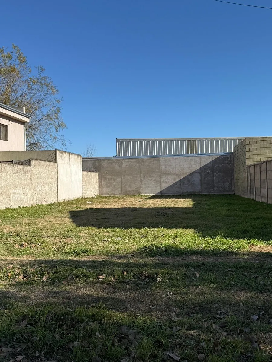 Lote en Lascala 1100
