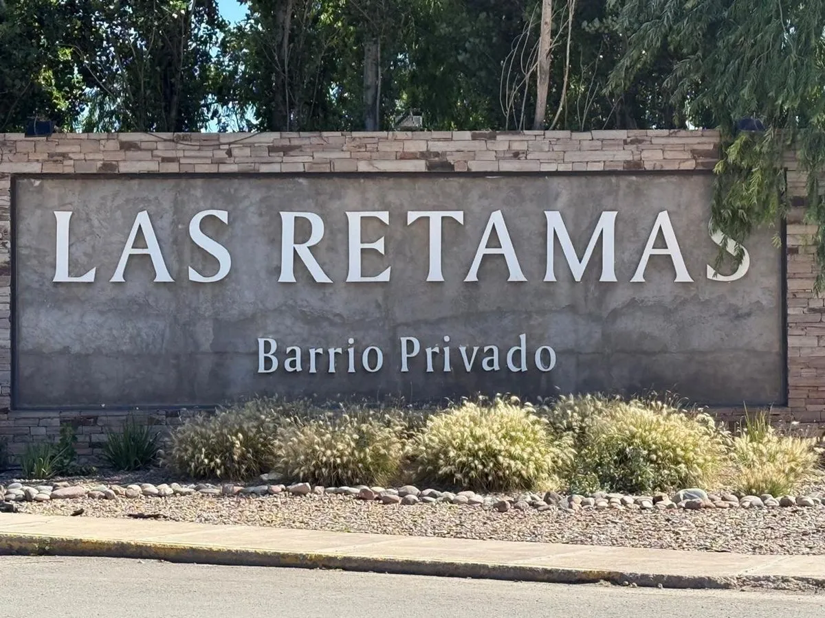 Lote en Juan Isidro Maza 700