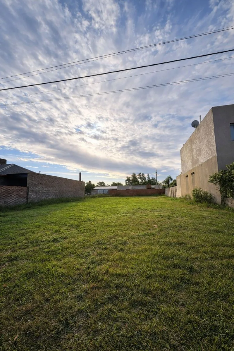 Lote en Querandies 1200