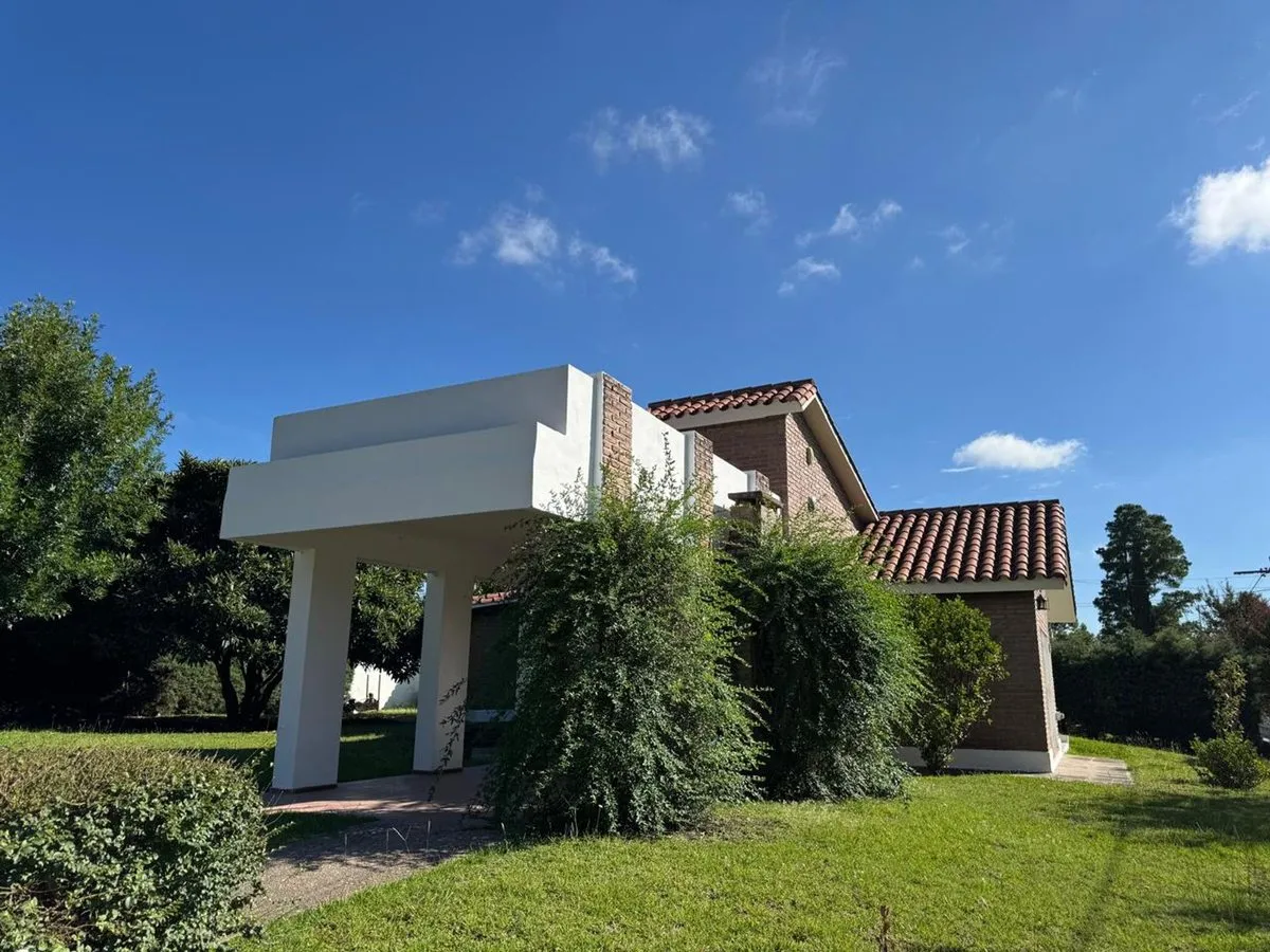 Casa en Avenida Perito Moreno 2100