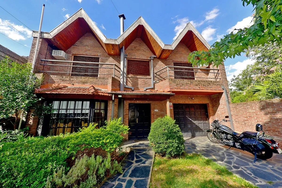 Casa en Basilio Delleva 300