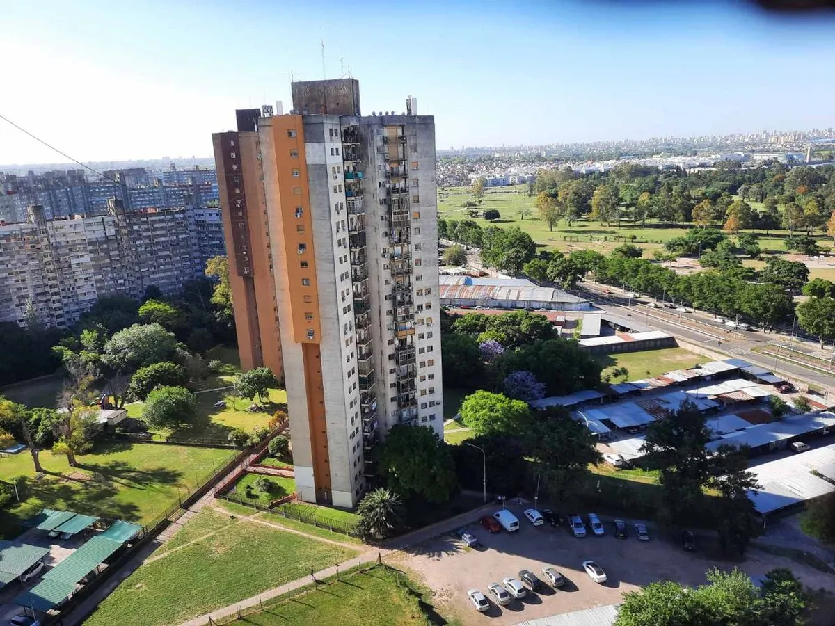 Departamento en Calle Contraalmirante Martin Guerrico 5400