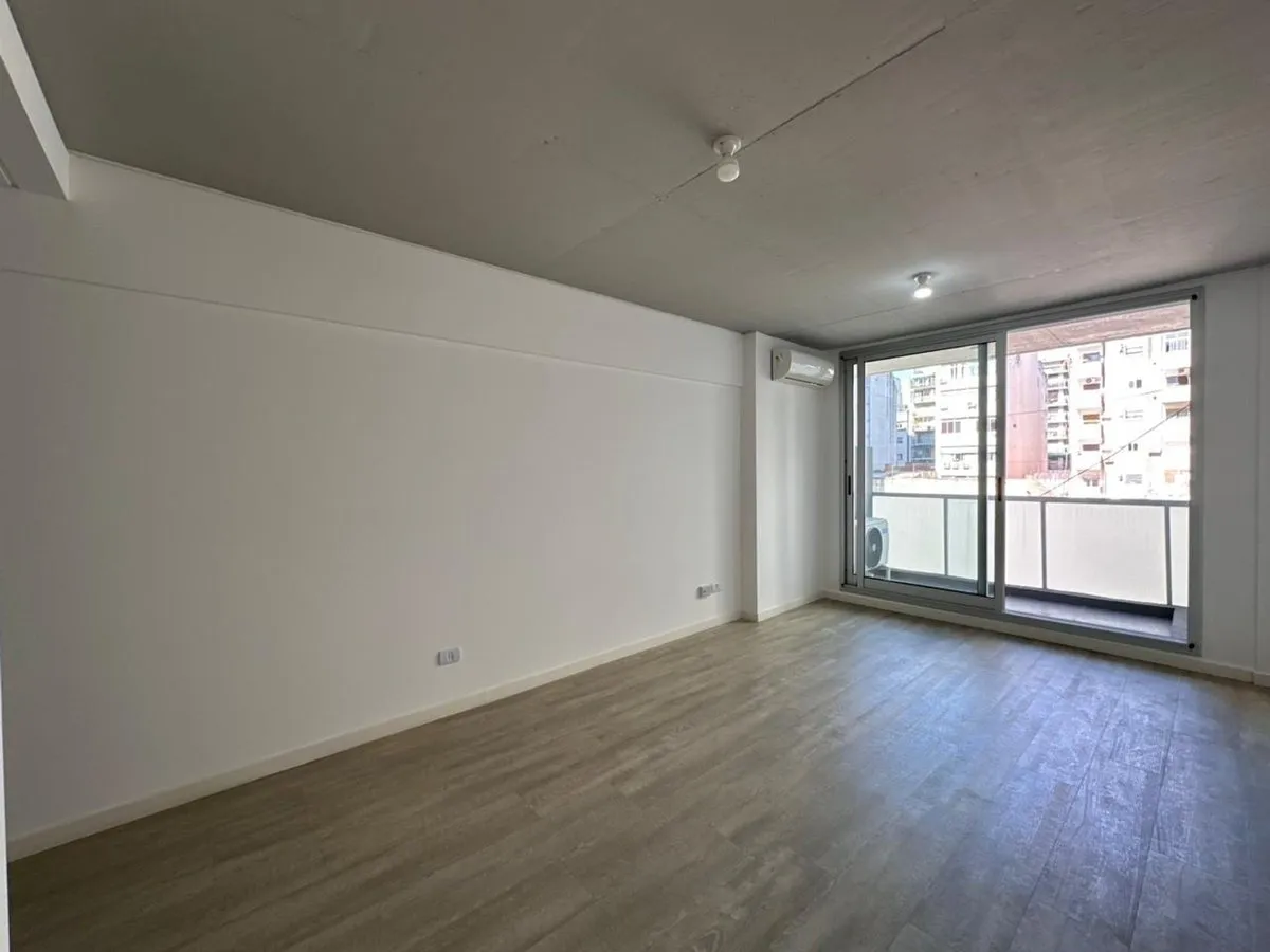 Departamento en Viamonte 2100