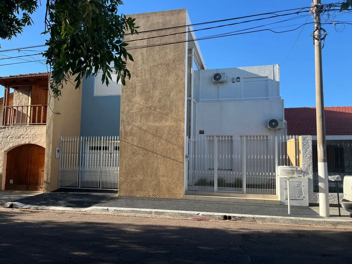 Casa en Maestros Pampeanos 400