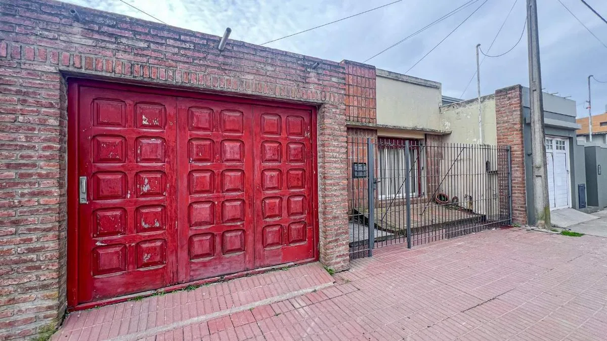Casa en Avenida 31 300