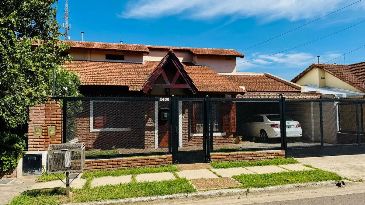 Casa en Neuquen 2400