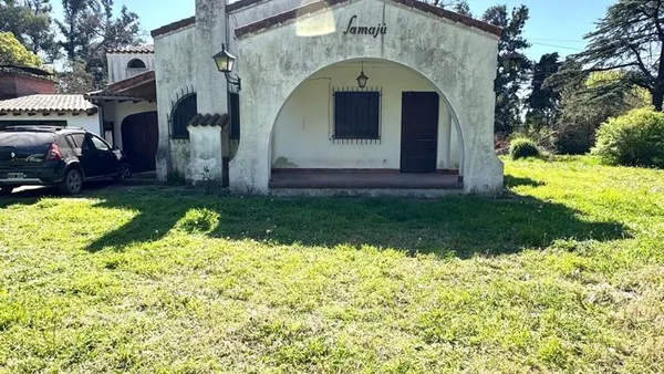 Casa en Vicente López y Planes 800