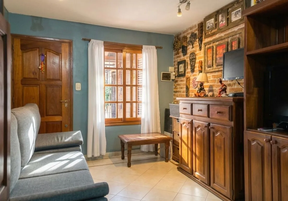 Casa en 20 E/ 528 y 529 300