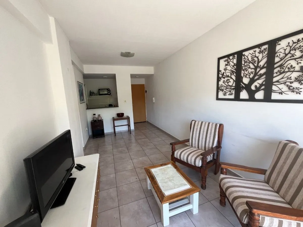 Departamento en Av 13 Entre 63 y 64 1500
