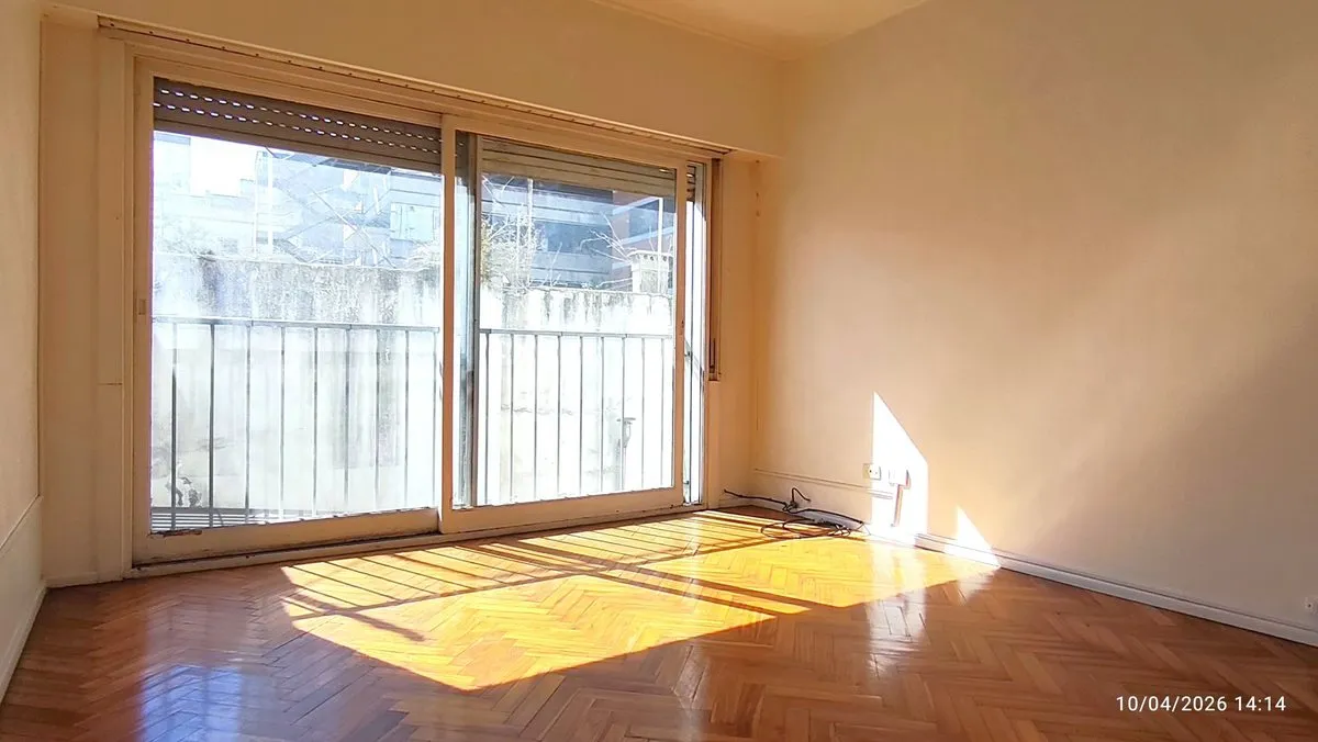 Departamento en Av Belgrano 1100