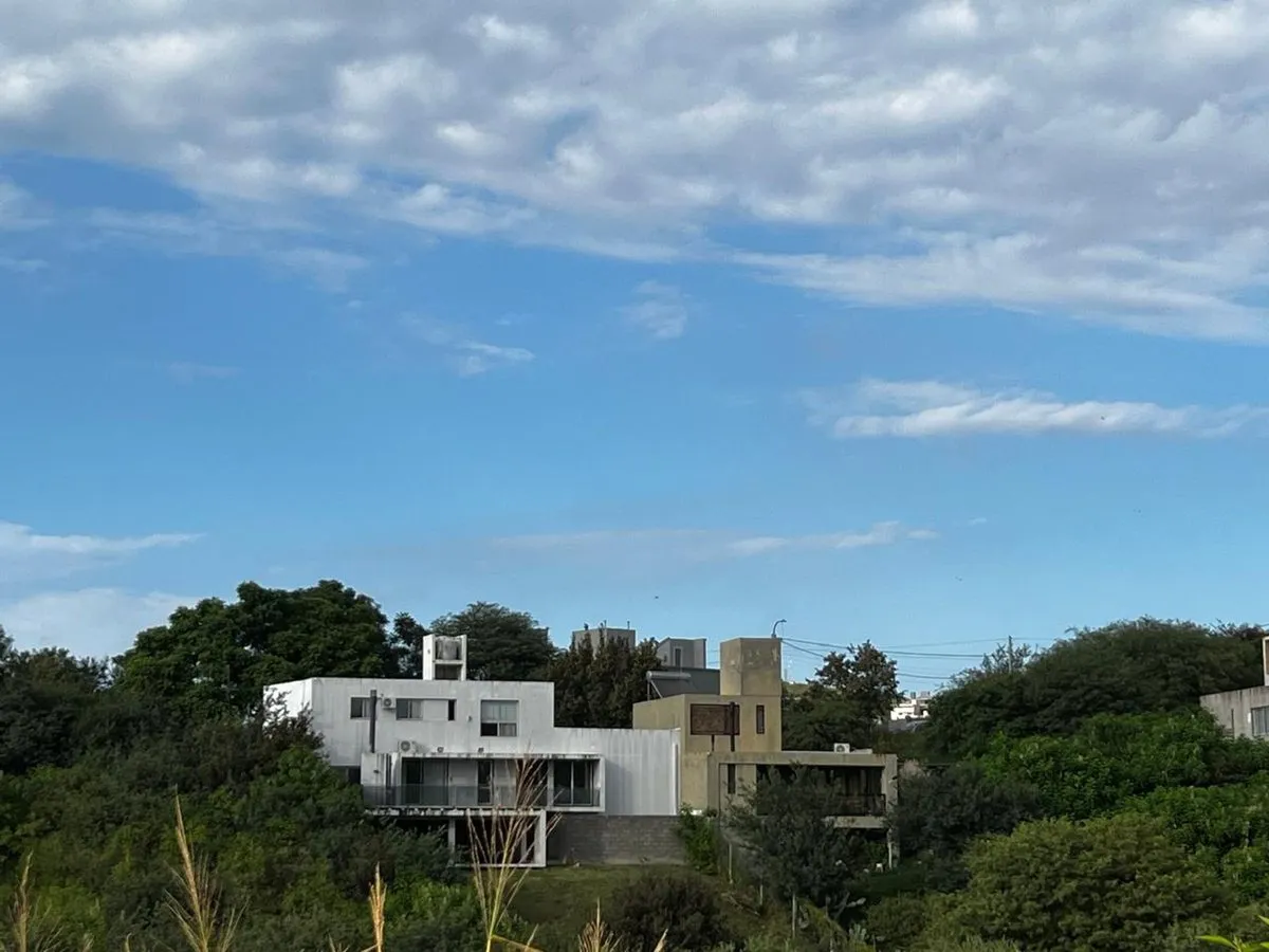 Lote en Los Algarrobos 600