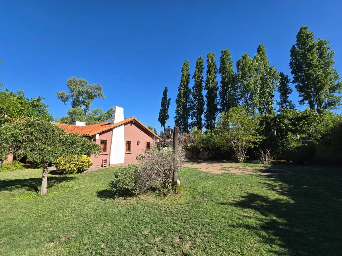 Casa en Longone 2700