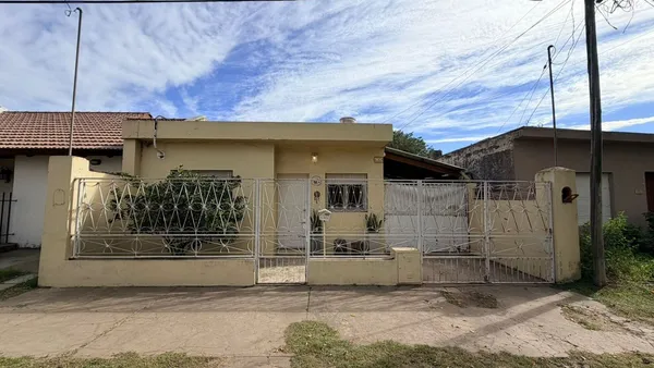 Casa en Correa Llobet 0