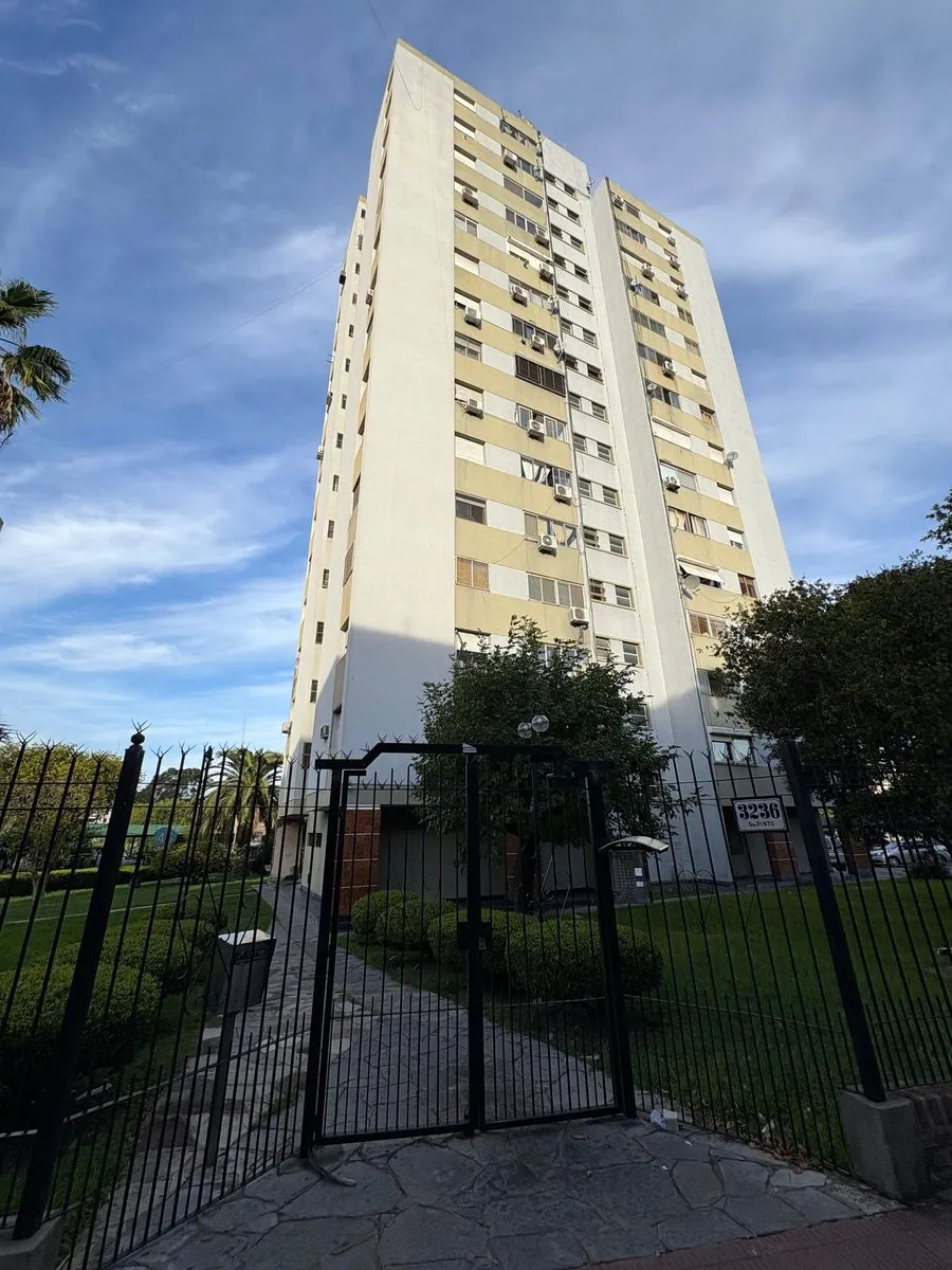 Departamento en General Pintos 3200