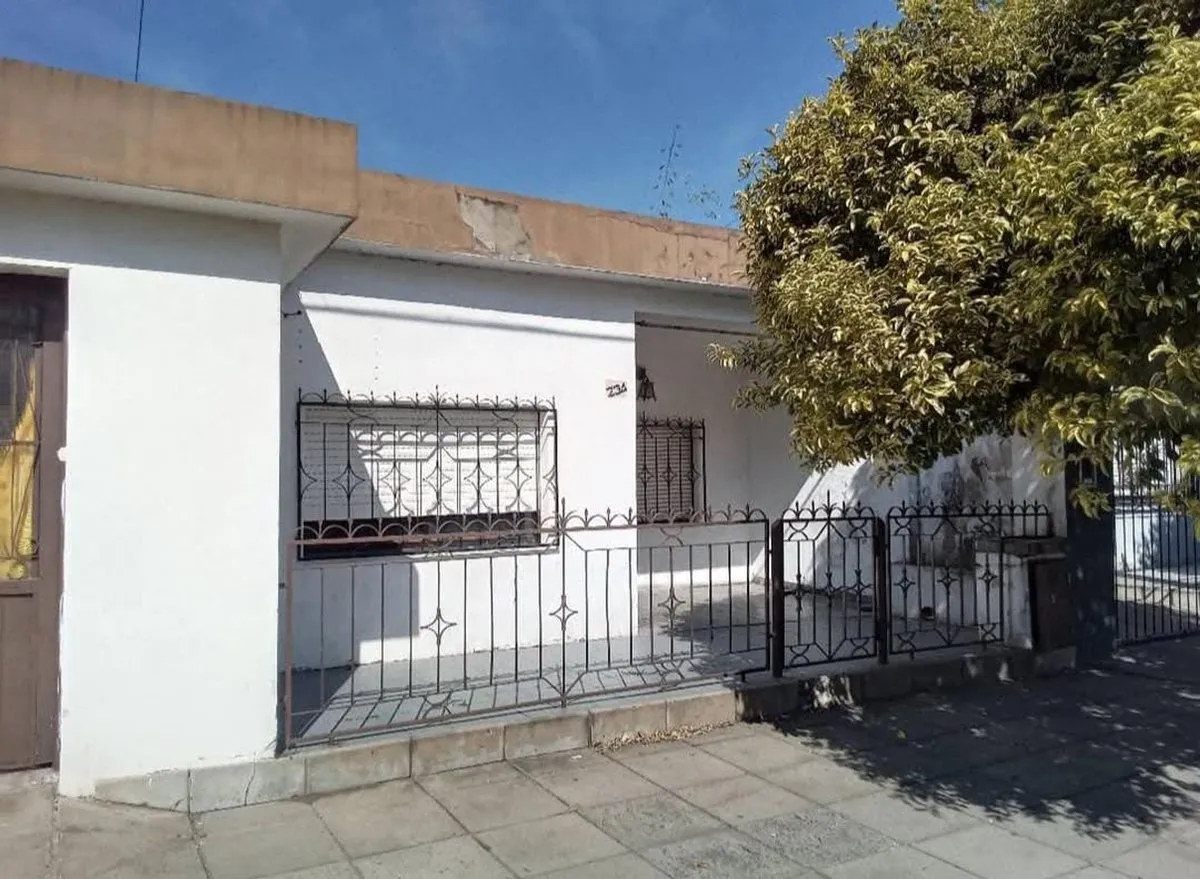 Casa en José Ingenieros 200