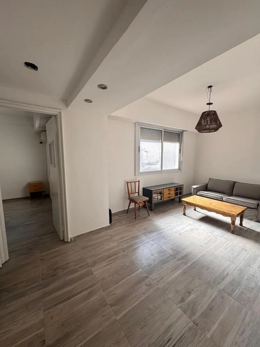 Departamento en Juan Domingo Peron 1100