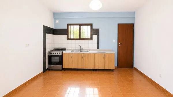 P H en Estanislao Zeballos 3900