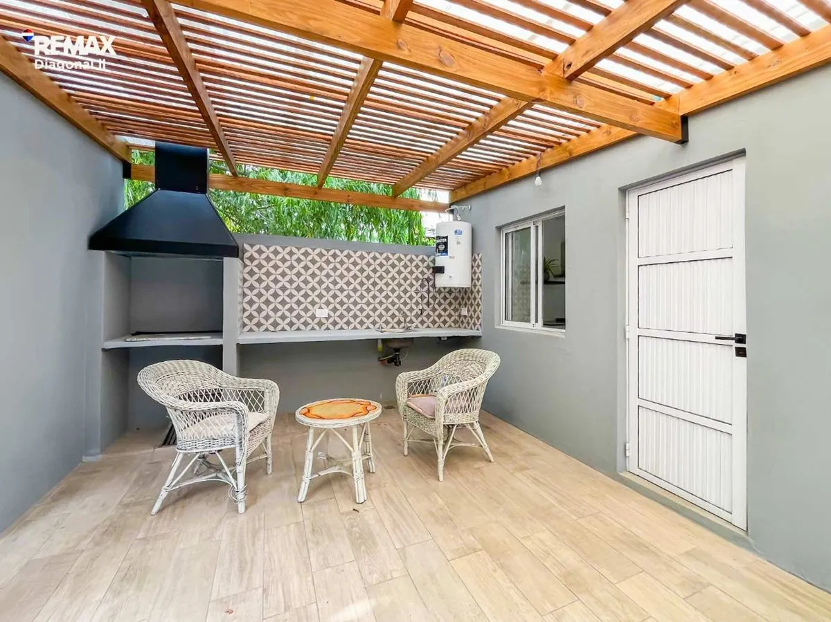 Casa en 463 E/ 27 y 28 N° 3200