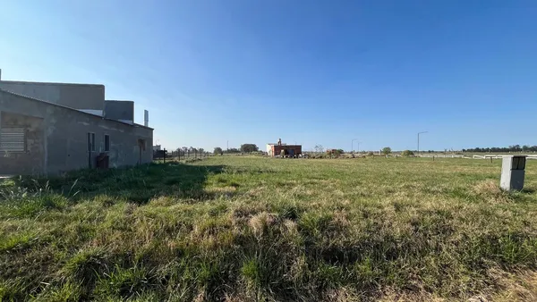 Lote en Luciano Molinas 1200