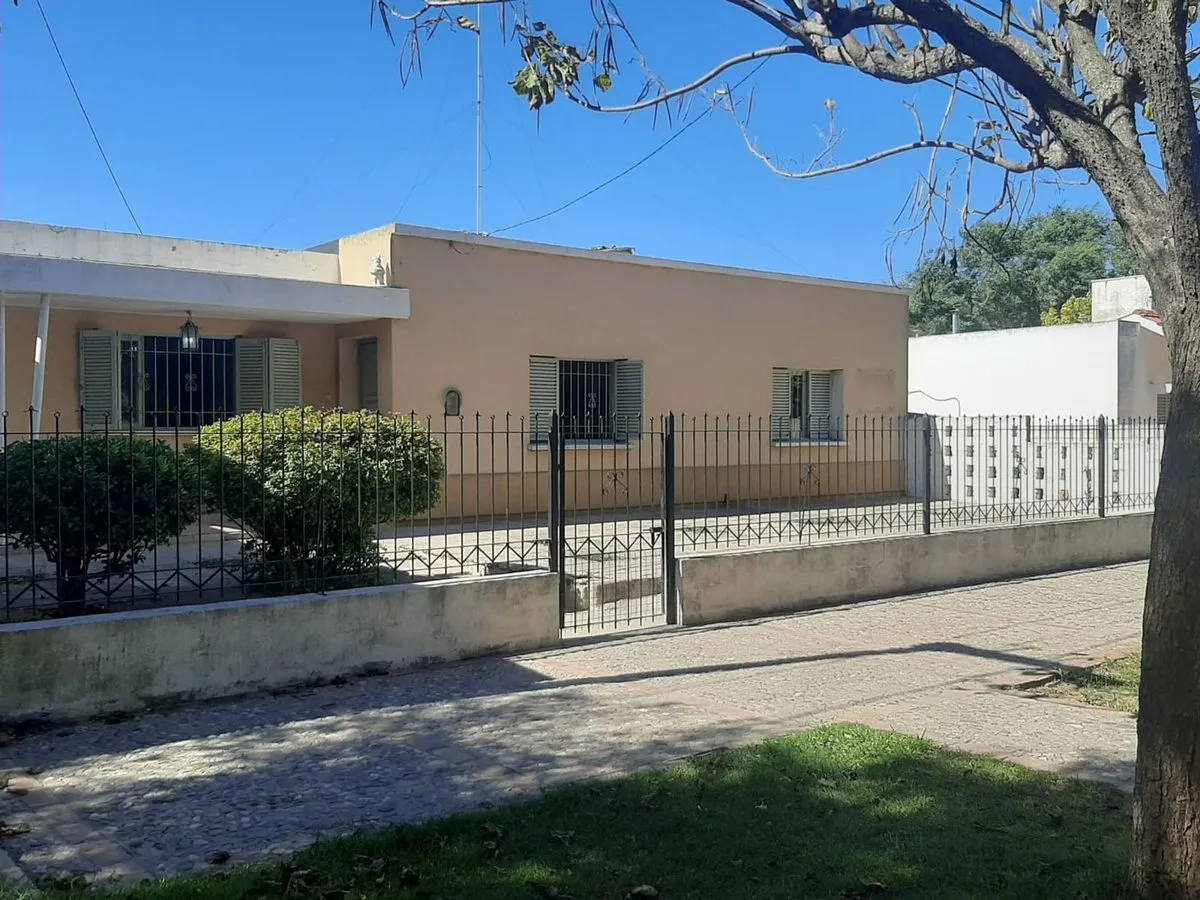 Casa en General Paz 900
