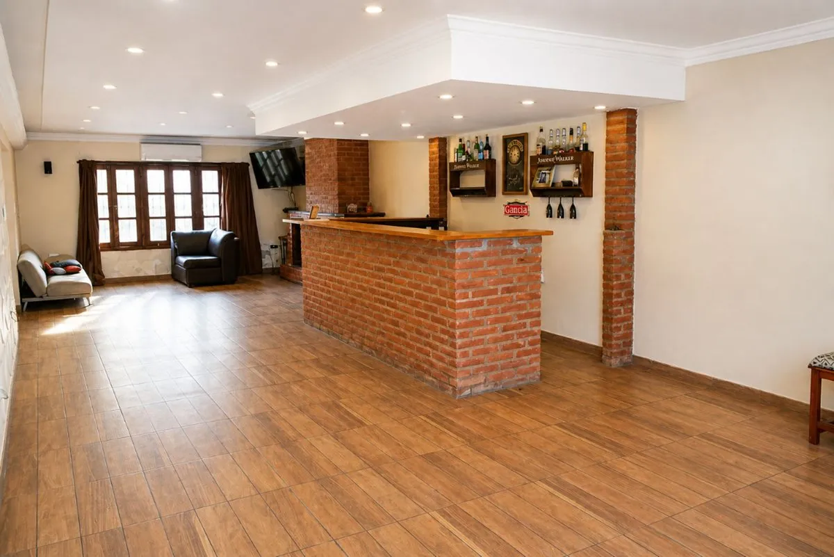 Casa en 59 E/ 144 y 145 Bis 2400