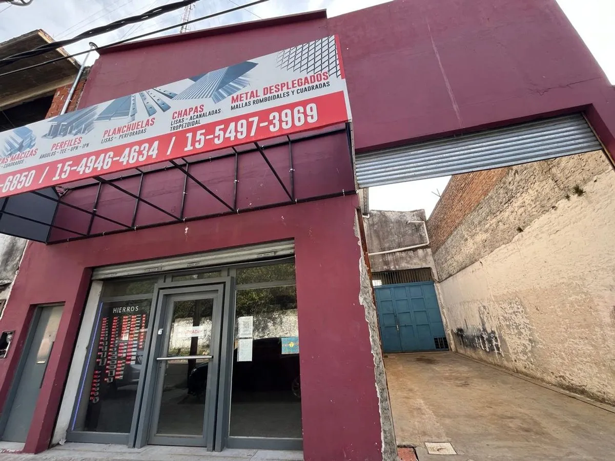 Galpon en Avenida Presidente Bernardino Rivadavia 2900