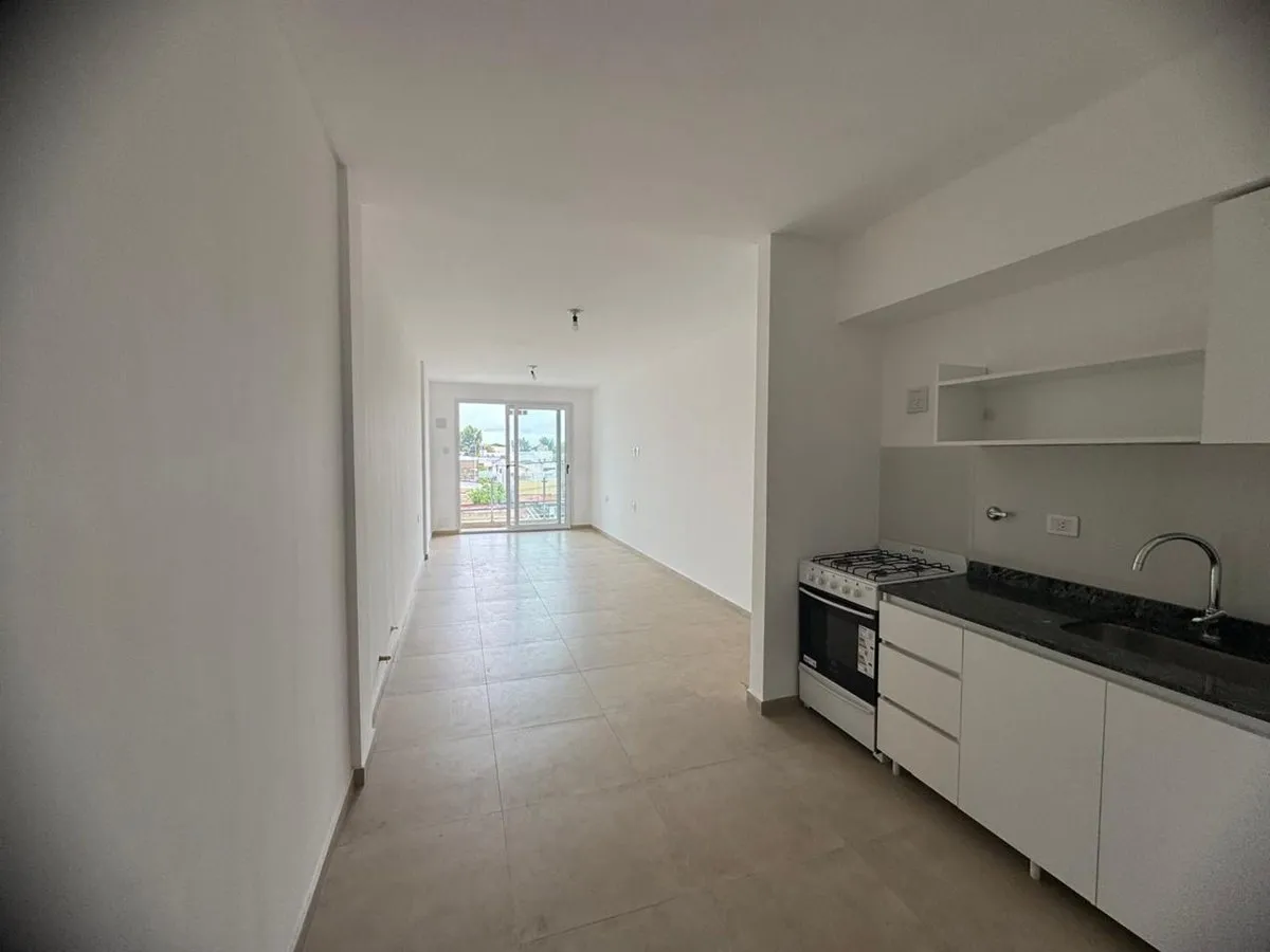 Departamento en Santiago Derqui 2100