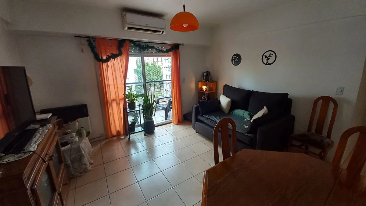 Departamento en Benitez Julio Omar 4200