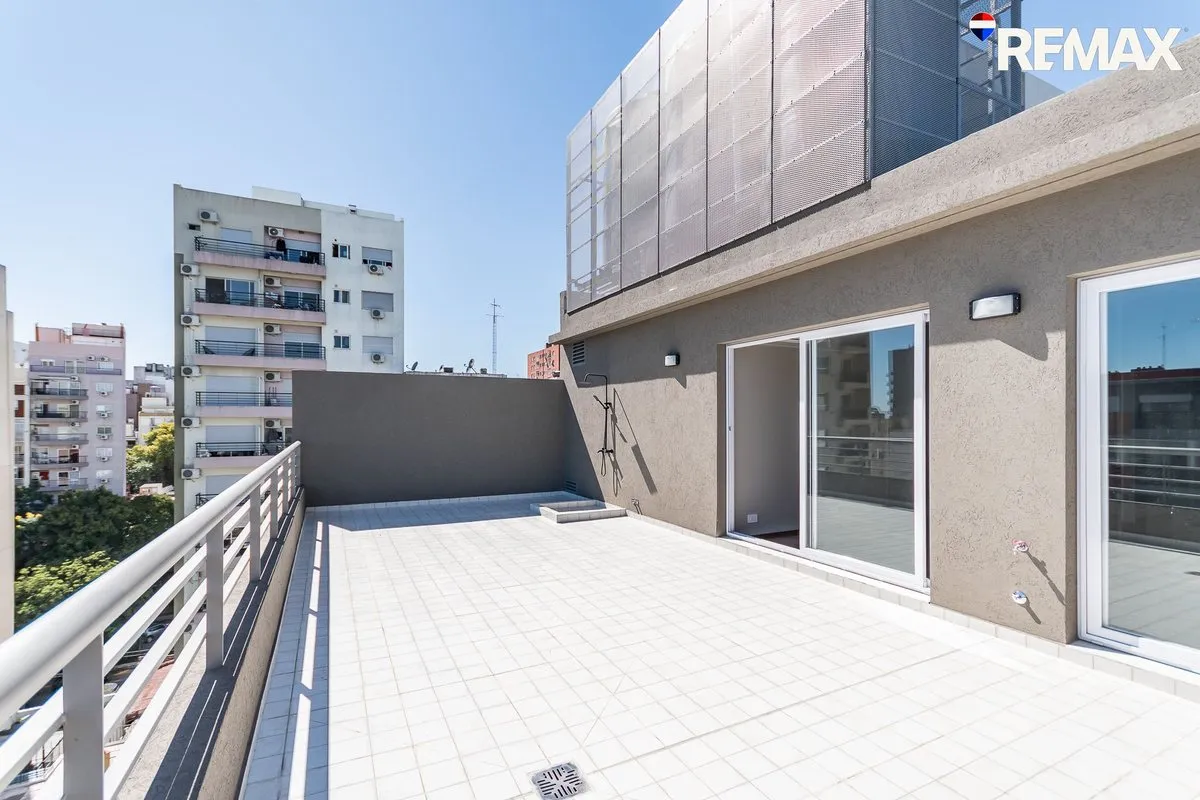 Departamento en Tomás A. Le Bretón 5200