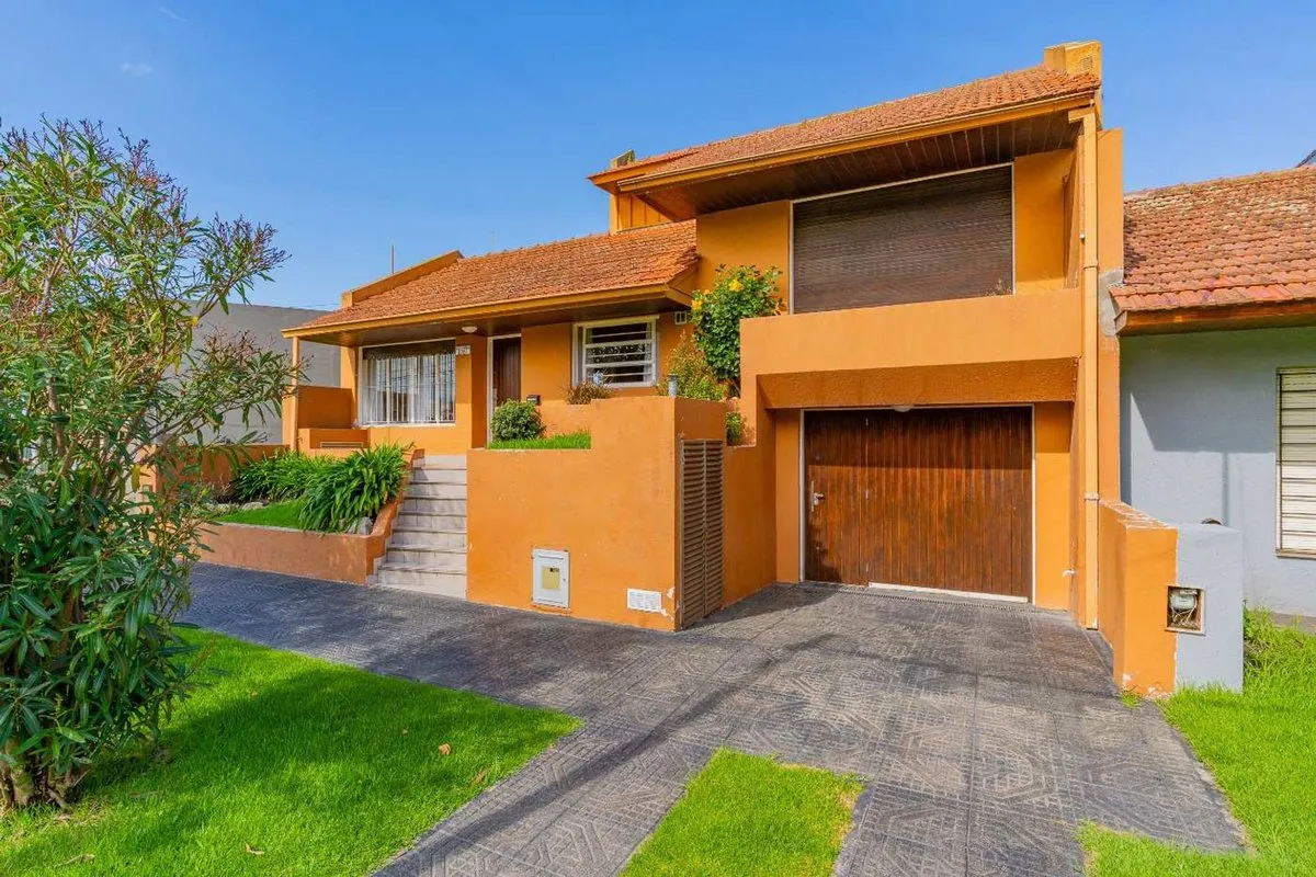 Casa en Saavedra 3000