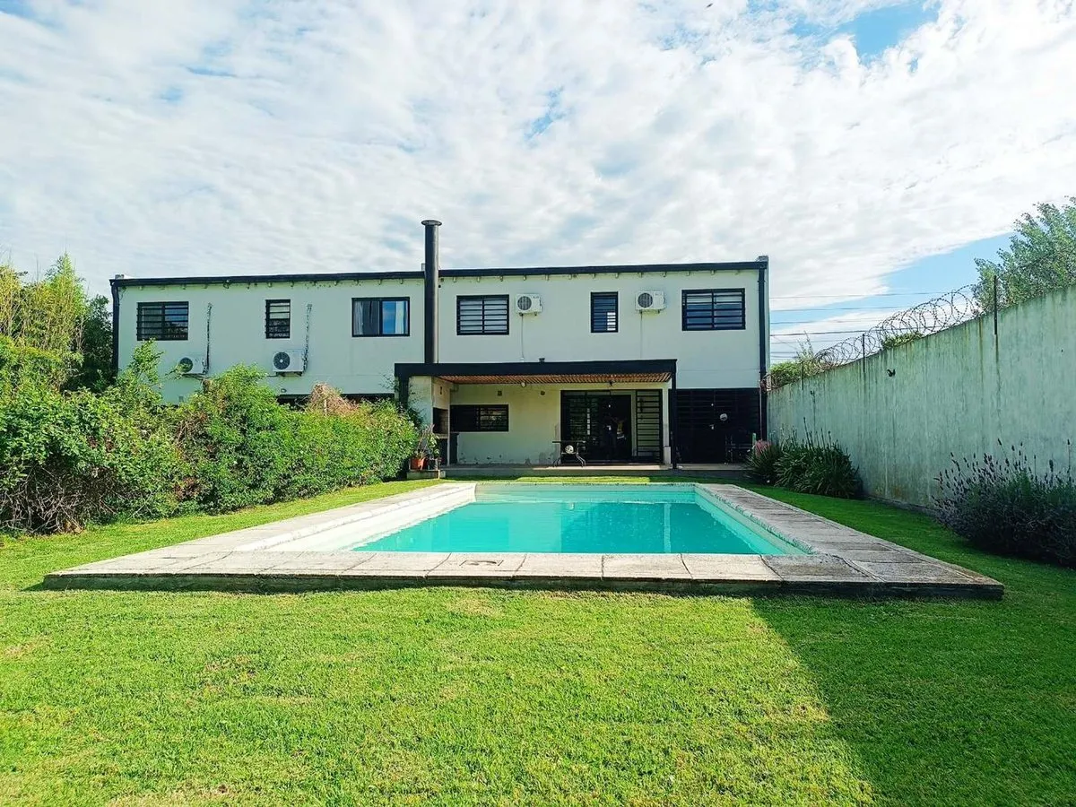 Casa en 27 Entre 474 y 475 0