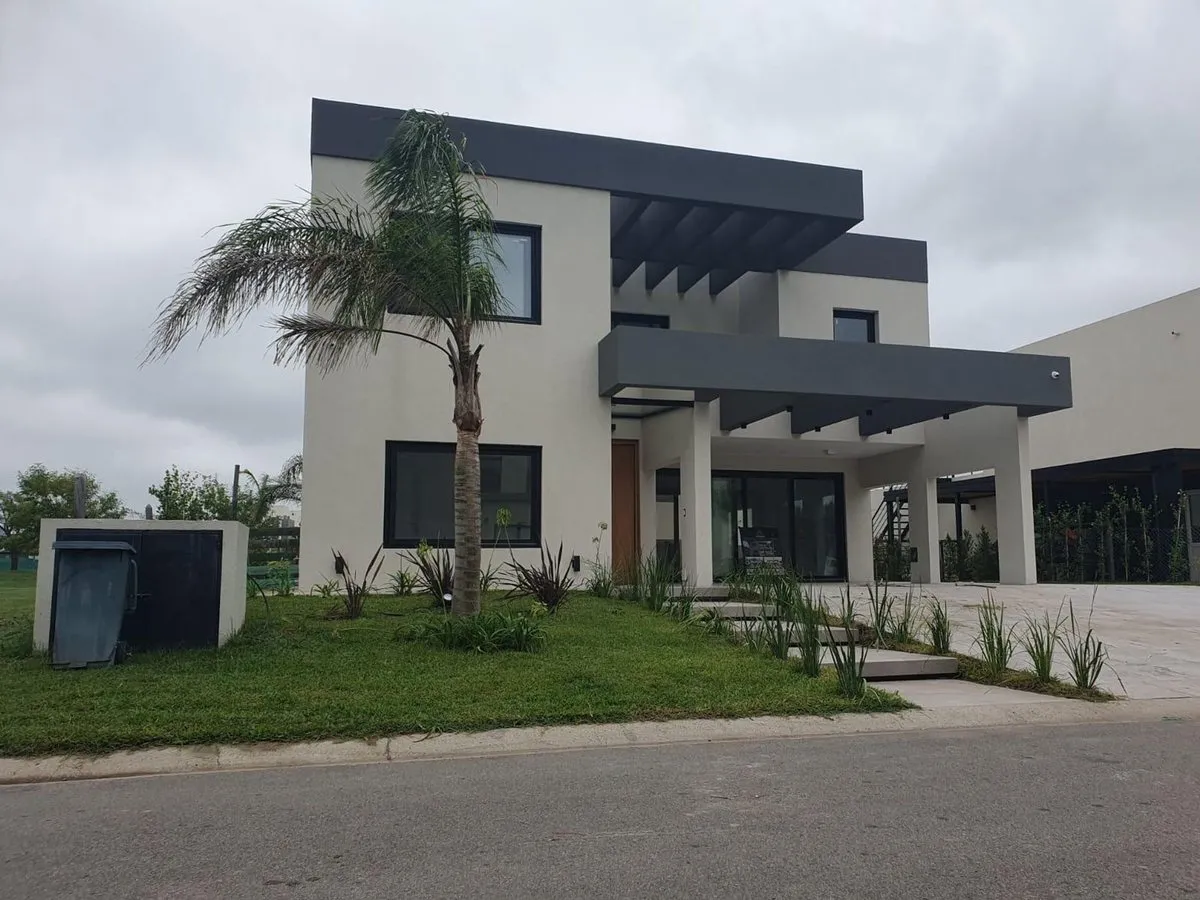 Casa en Caamaño 1000