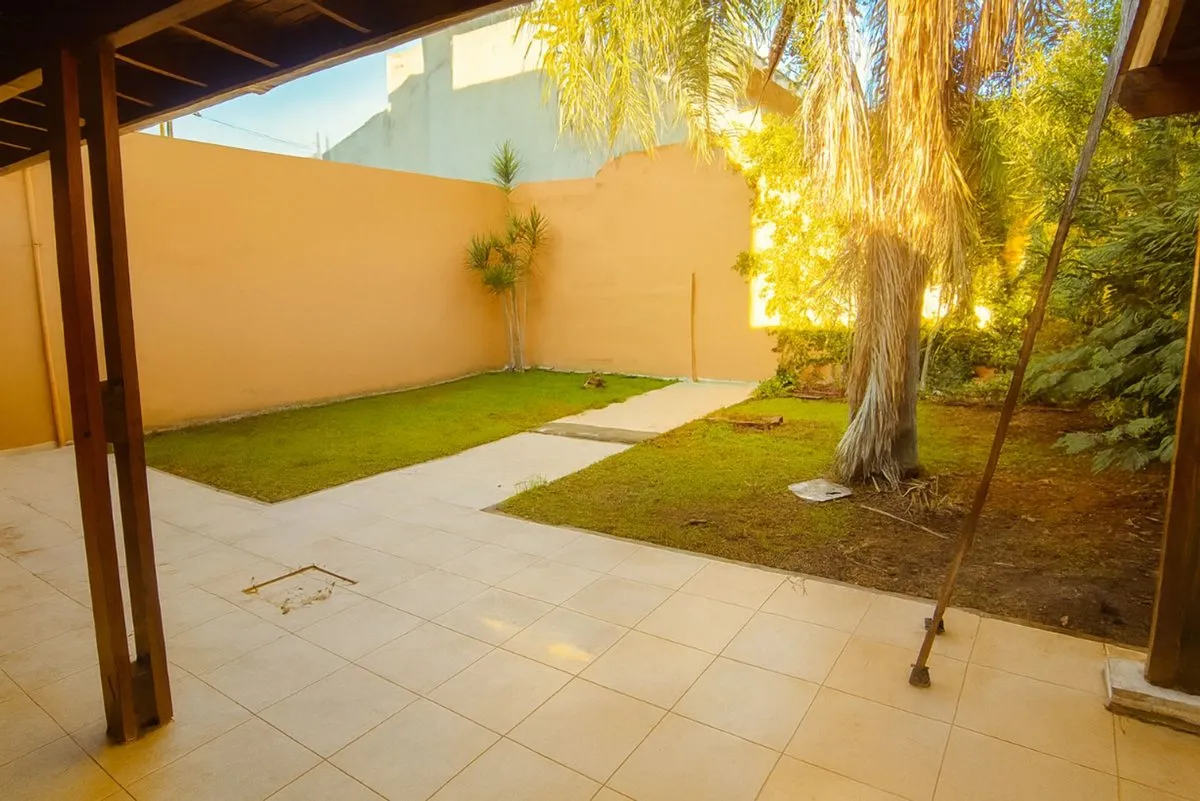 Casa en Primera Junta 10000