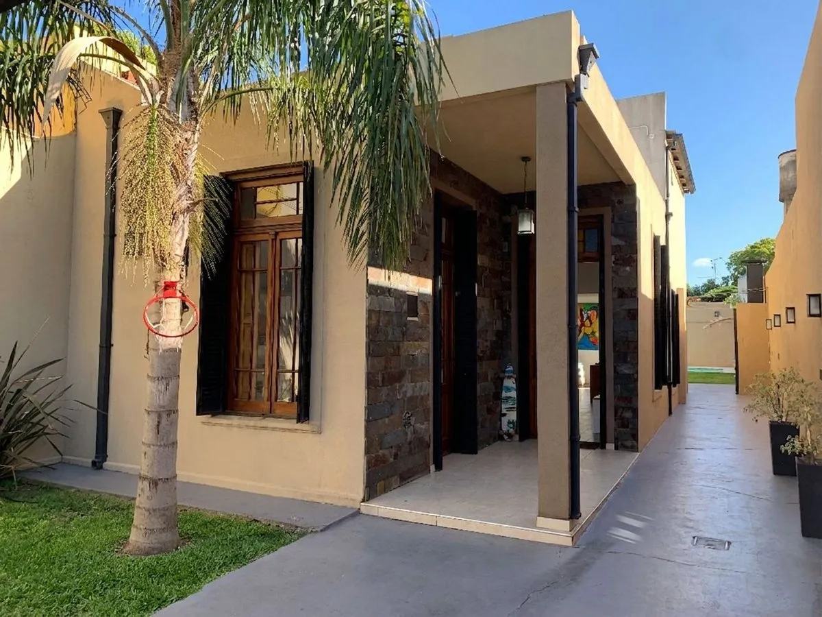 Casa en Sarandí 500