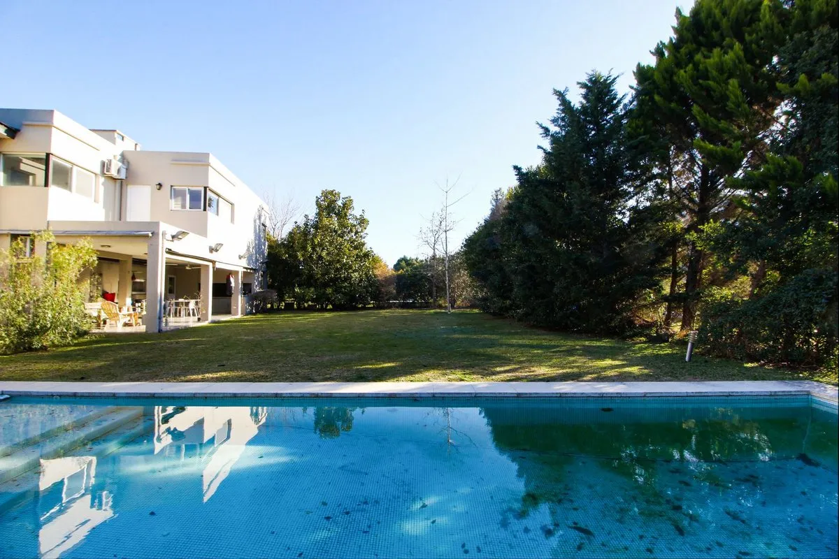 Casa en Boulevard de Todos los Santos 5600