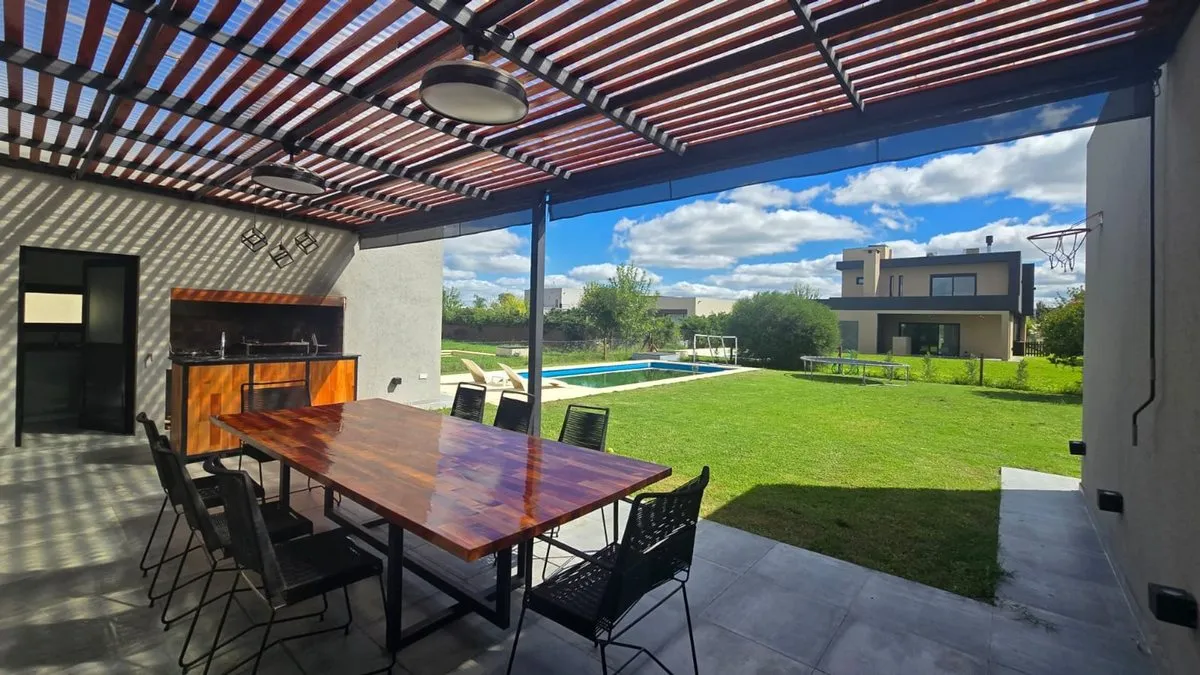 Casa en Cáceres 0