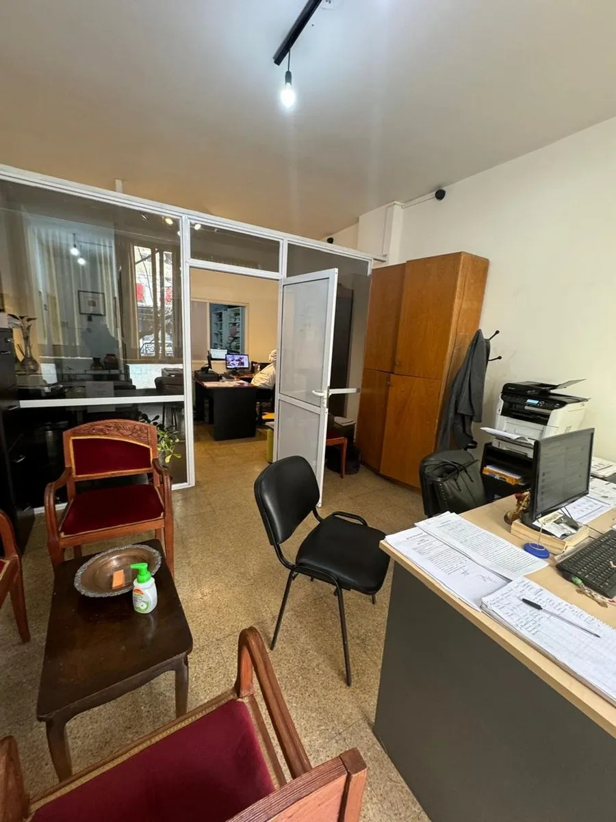 Oficina en Avenida Colón 300