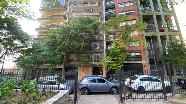 Local Comercial en Avenida Crámer 1600