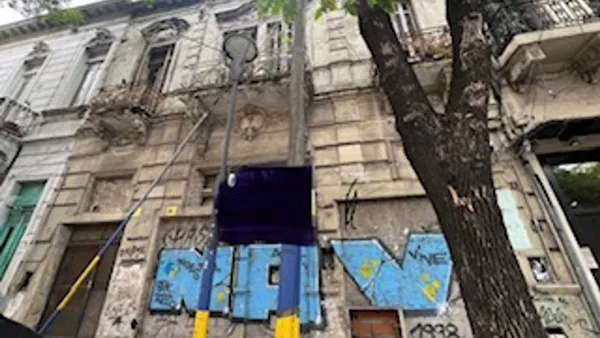 Lote en Avenida Almirante Brown 800