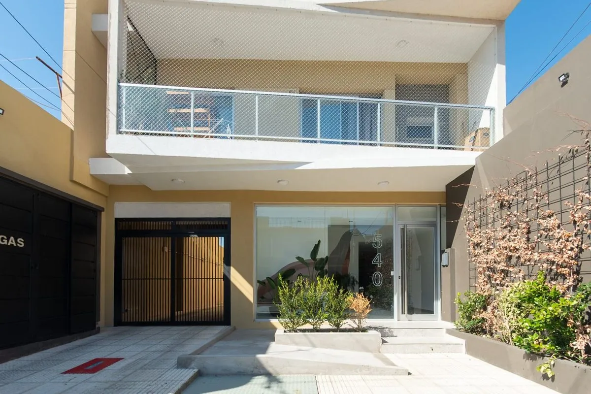 Departamento en Juan Farrell 500