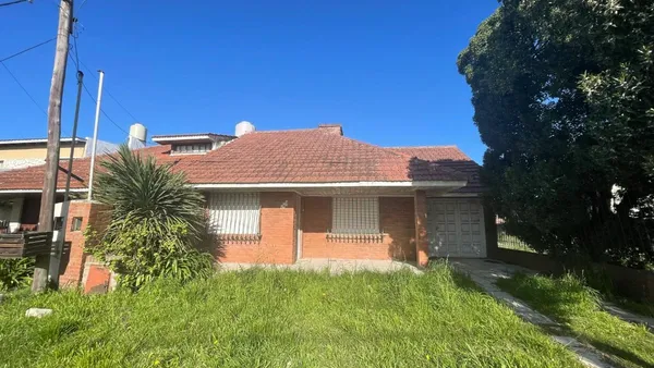Casa en Via Reggio 100