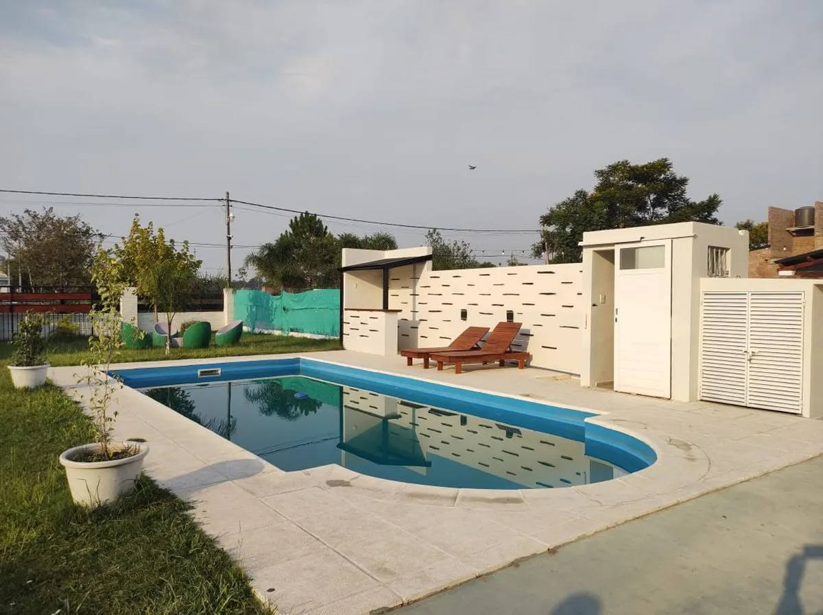 Casa en Jardines de la Costa 100