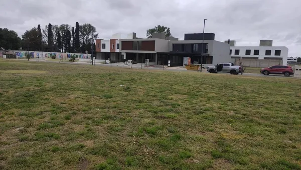 Lote en Bv. de los Rusos 3100
