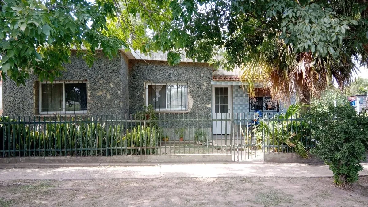 Casa en López y Planes 600